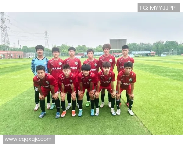 足球明星集训营:强化技能提升团队协作打造顶级竞技状态